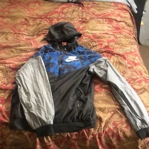 Nike windbreaker XL in kids